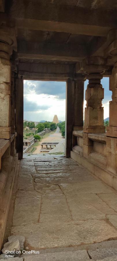 Akash Homestay Hampi Extérieur photo