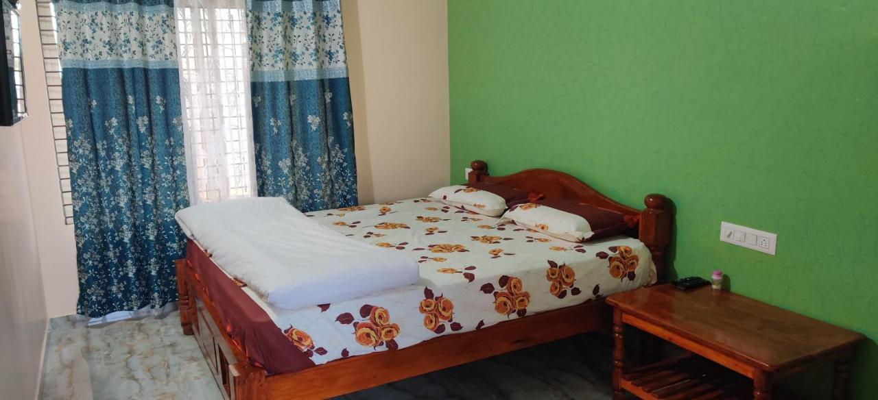 Akash Homestay Hampi Extérieur photo