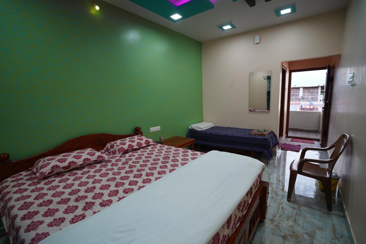 Akash Homestay Hampi Extérieur photo
